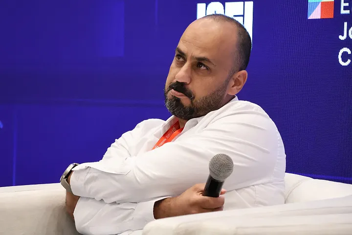دعوات لتطوير البنية التحتية الإعلامية لمواجهة المخاطر الرقمية وحماية الصحفيين